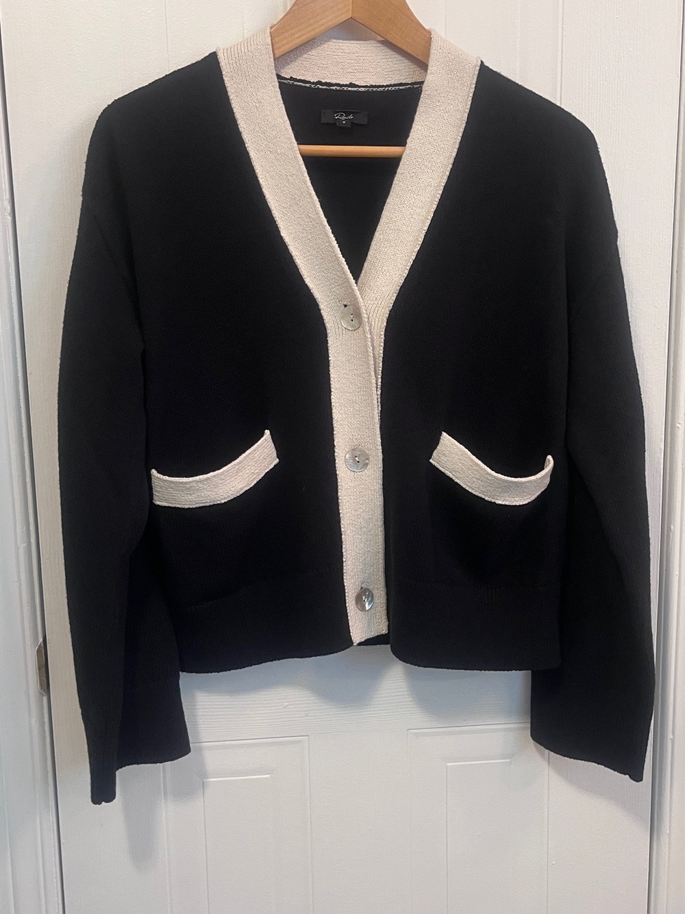 Rails Geneva Black Ivory Contrast Trim Pearl Button Cardigan Small